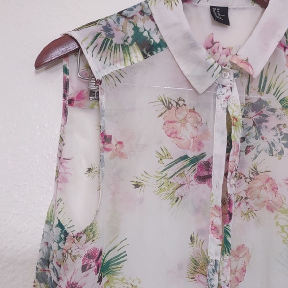 SLIGHTLY USED UNKNOWN BRAND FLORAL SLEEVELESS BLOUSE SIZE 10 MULTI COLOR - Picture 3 of 9